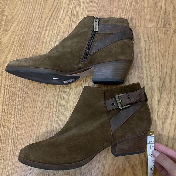 Aquatalia brown suede leather point toe side zip buckle ankle boots size US 7 - Picture 4 of 7